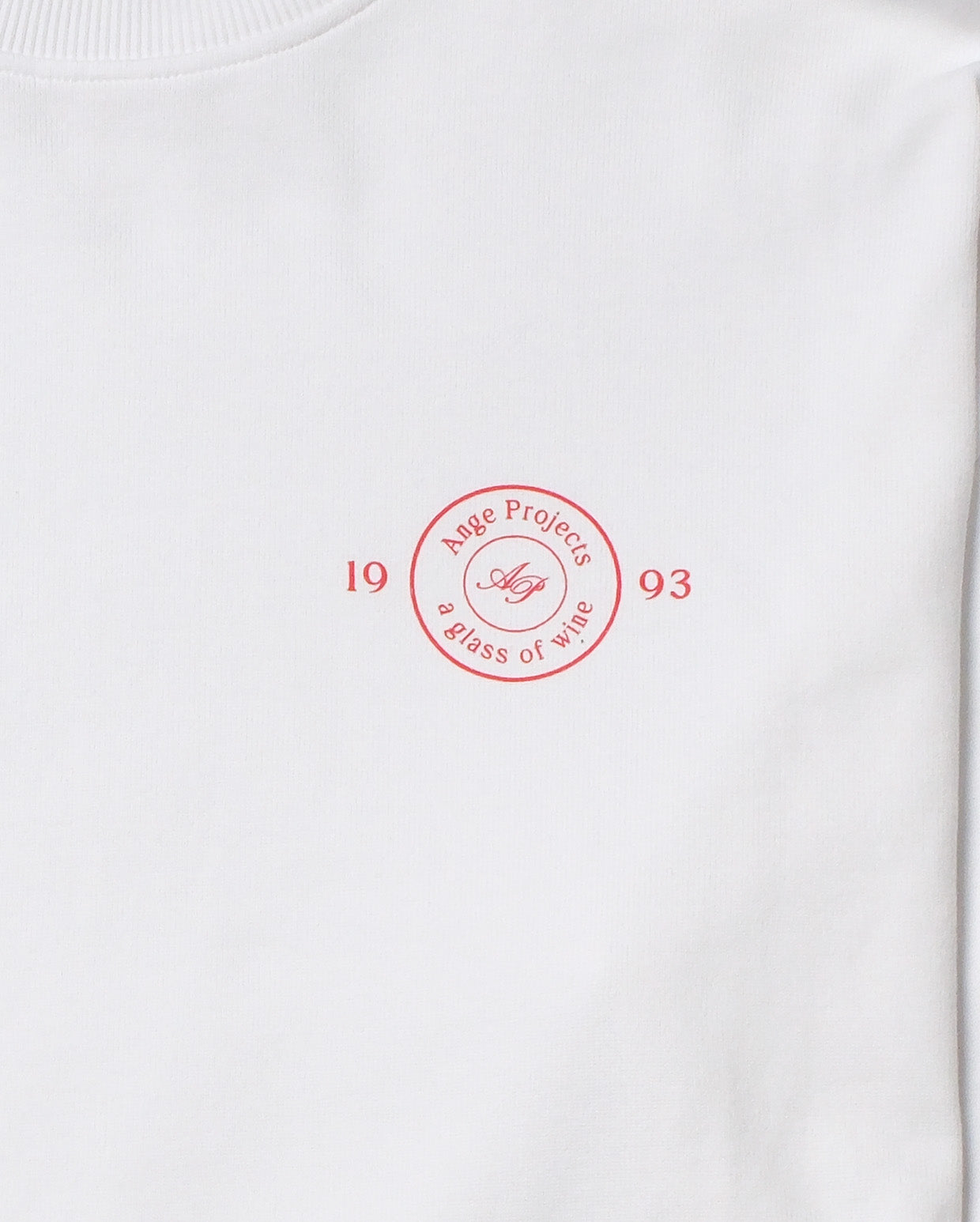 GOW shield longsleeve white