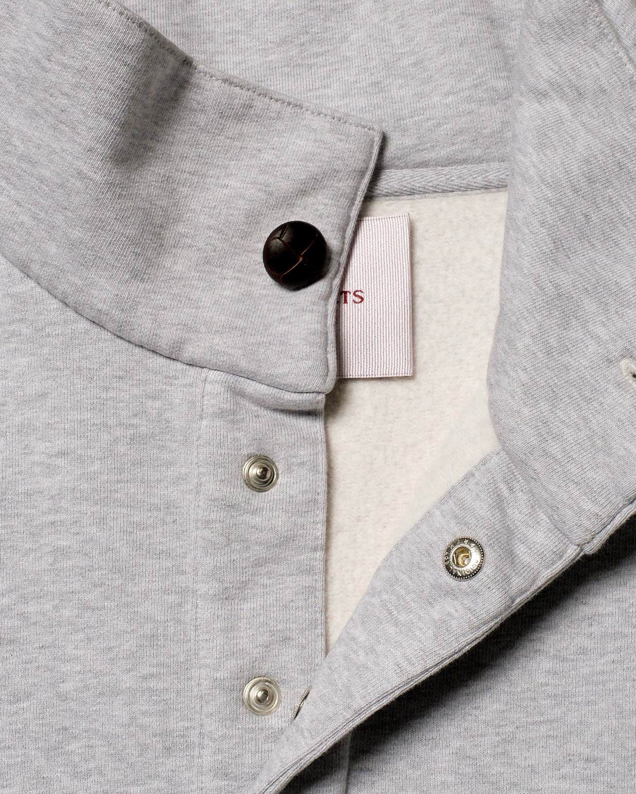 Button script rollneck heather grey