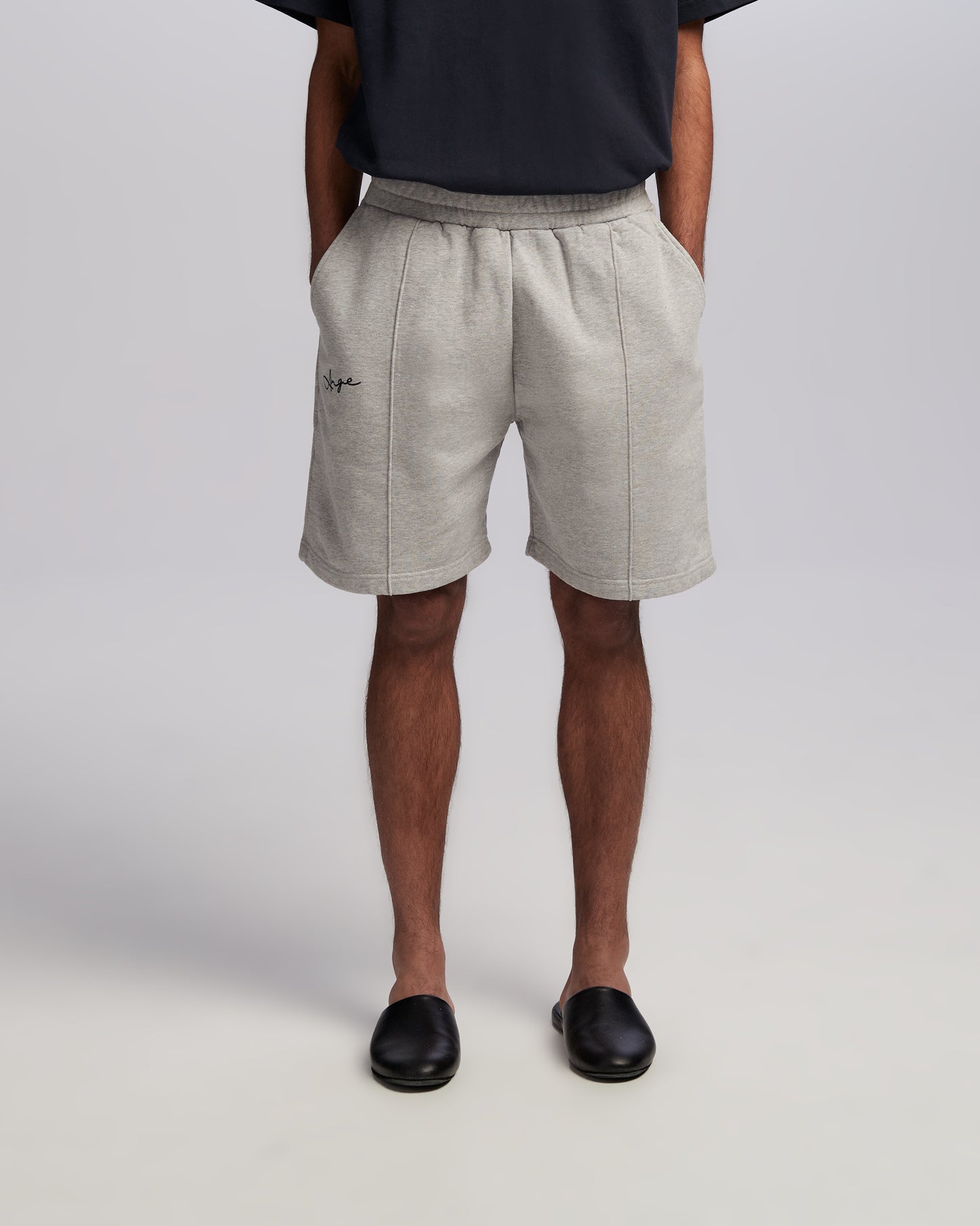 Pleated Sweatshorts Grey