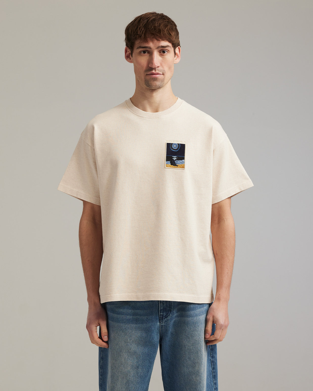 Night beach patch t-shirt oatmeal